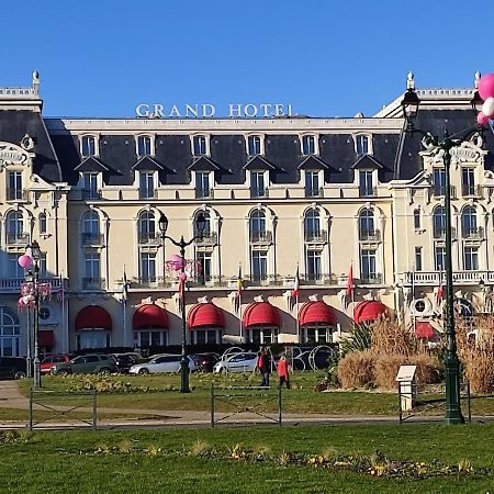 Un Nid D ' Amour Apartamento Cabourg Exterior foto